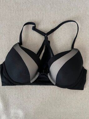 VICTORIA’S SECRET Body By Victoria Racerback Semi Demi Bra 34C Front Closure